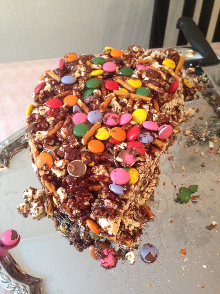 popcorntarta - Nu är vi full styrka igen!