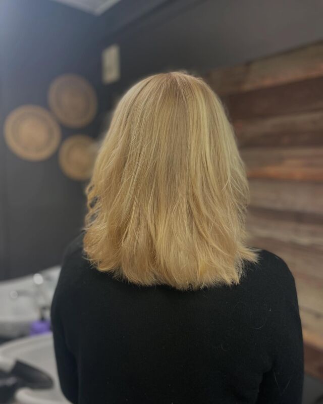 Så mycket hår som vi tog bort här ✂️✂️✂️, jag fick ta fram stora saxen 🤪